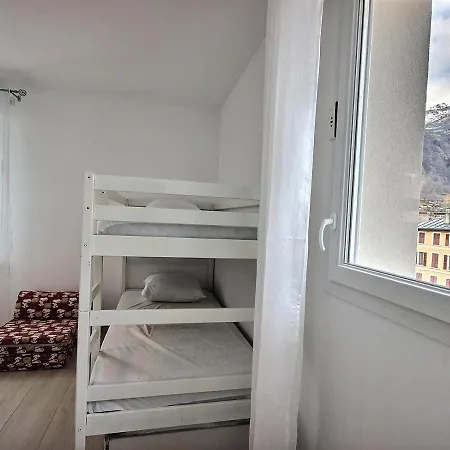 Apartment 4 Pieces Neuf, Lumineux, Avec Balcon, Garage Et A 800m Du Funiculaire - Fr-1-411-673